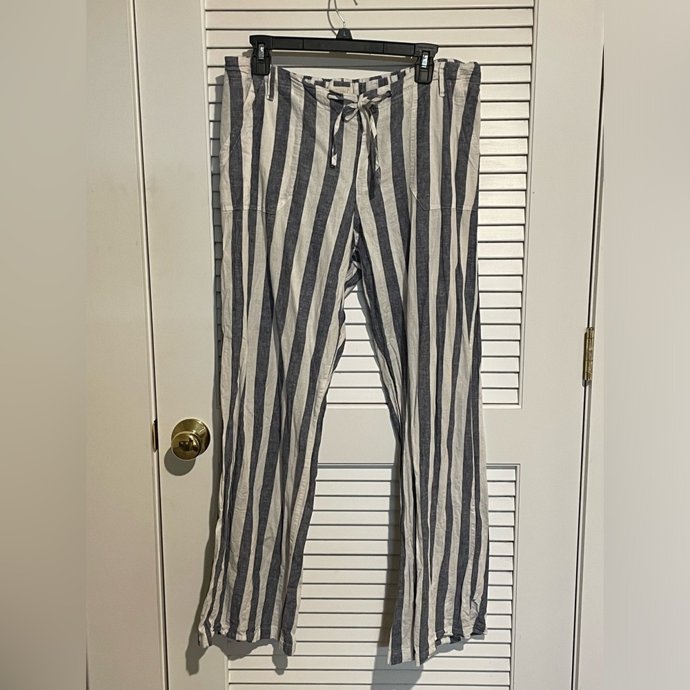 Women’s navy & white striped linen pants